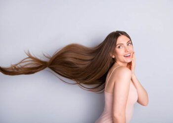 Agrega aceites esenciales a tu shampoo para hacer crecer el cabello