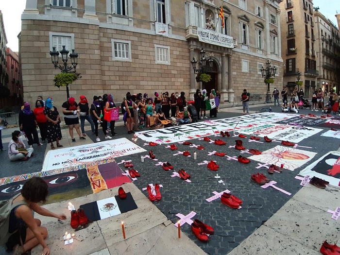 Toma de CNDH inspira protestas feministas en 25 estados de México