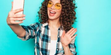 ¡Aprende a posar! 10 tips para salir bien en las fotos