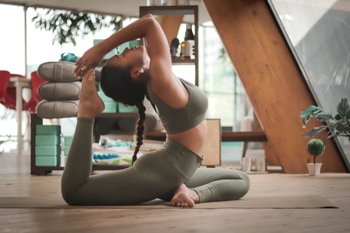 Las mejores posturas de yoga para principiantes