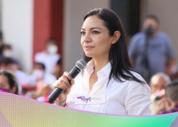 Mely Romero, candidata a gobernadora, apuesta por la educación dual en Colima