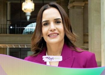 Clara Luz Flores apoyará a maestros de Nuevo León