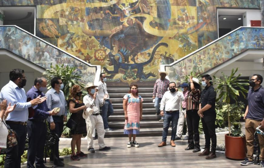 En la Caminata de la Victoria desde Museo Fuego Nuevo hasta la explanada de Iztapalapa, Clara Brugada agradeció su triunfo.