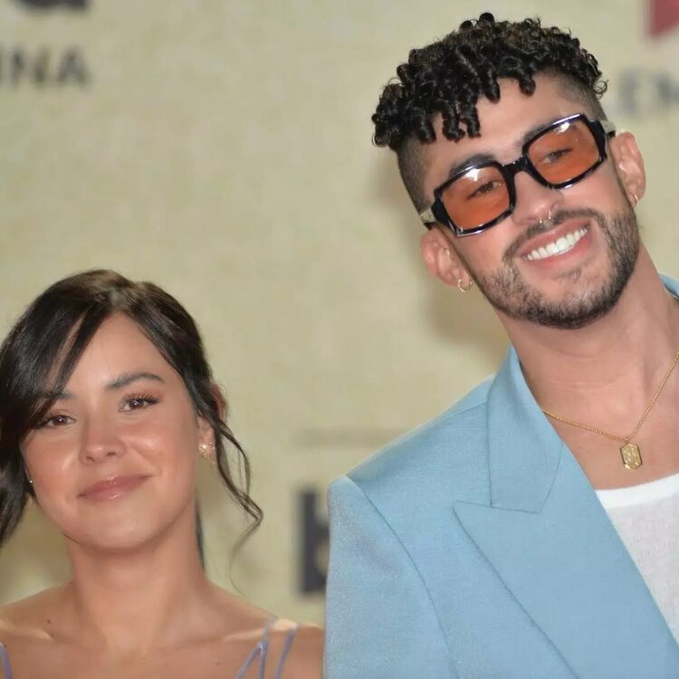 Bad Bunny Y Gabriela Berlingeri. Esta Es Su Historia De Amor