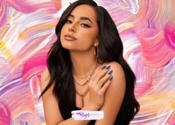 Becky G antes de las cirugías: así fue su transformación