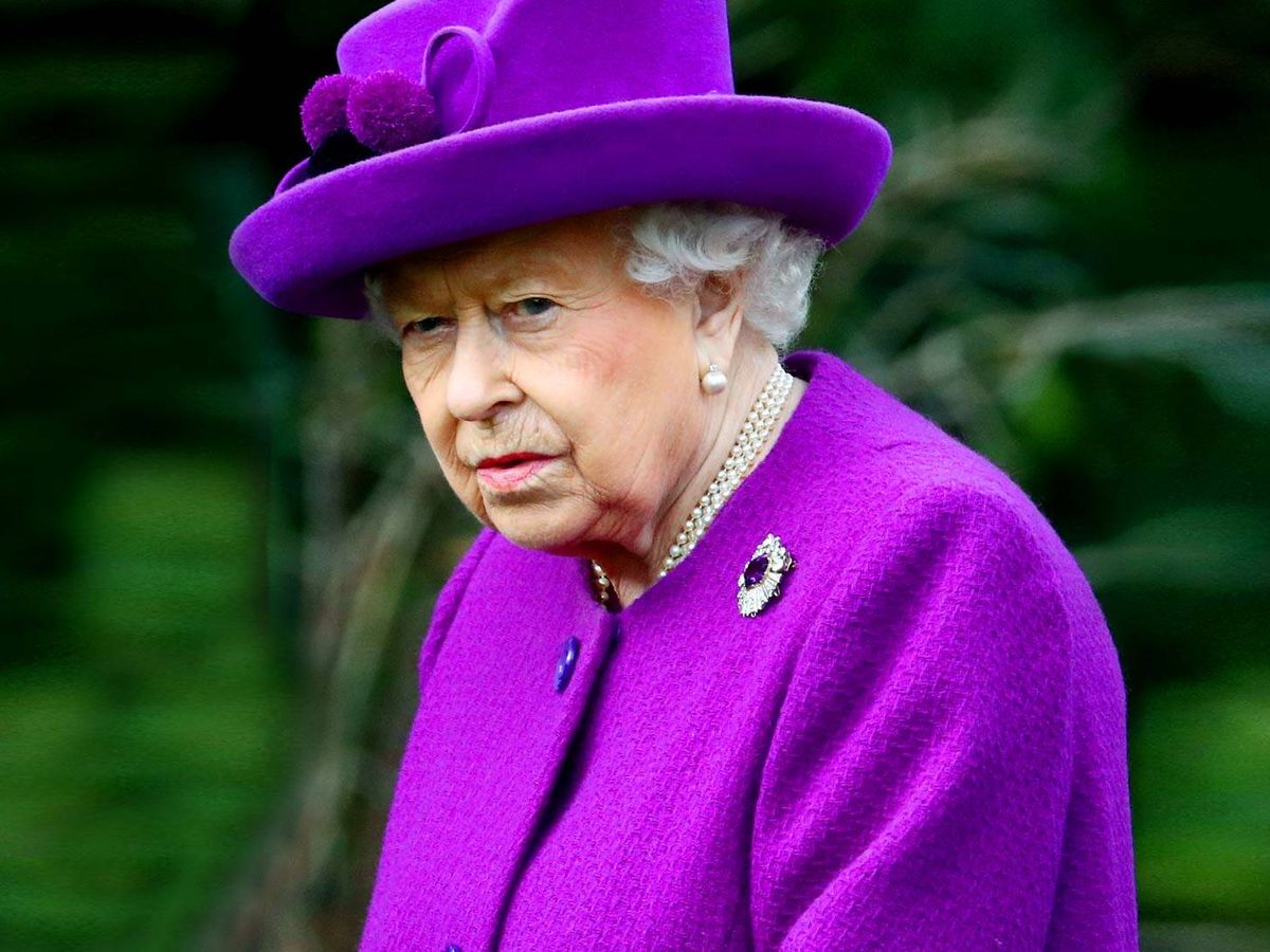 Las teorías conspirativas sobre la reina Isabel II