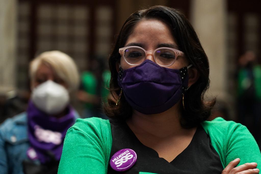 Sheinbaum previene violencia con Red de Mujeres en Alerta por Ti