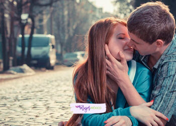 Guía para aprender a dar un beso apasionado a tu crush