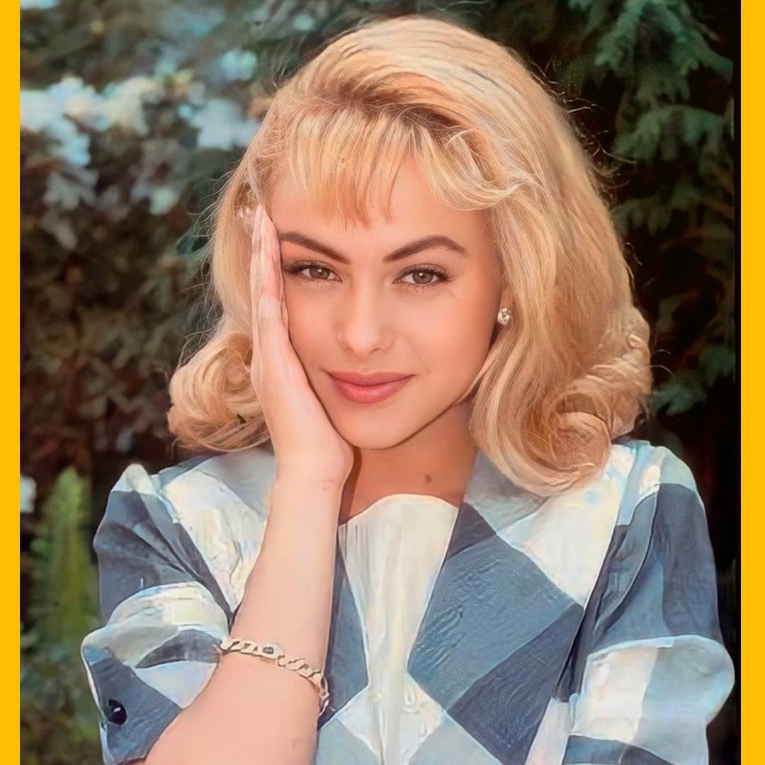 Paulina Rubio adolescente