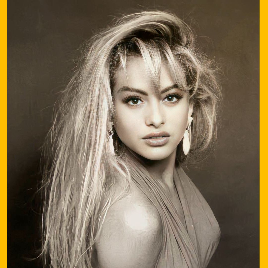 Paulina Rubio Chica Dorada