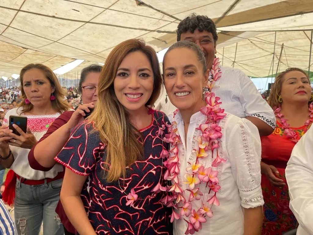 Dulce Silva y Sheinbaum 