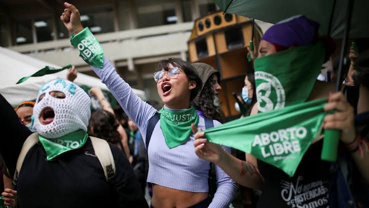 Luego de varios tramites el aborto es legal en todo México