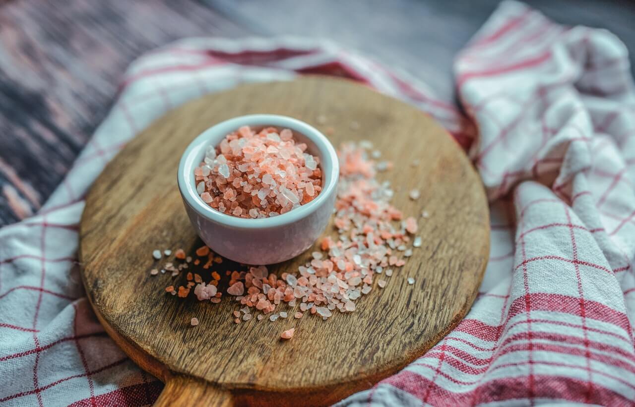 desventajas de la sal rosa del Himalaya