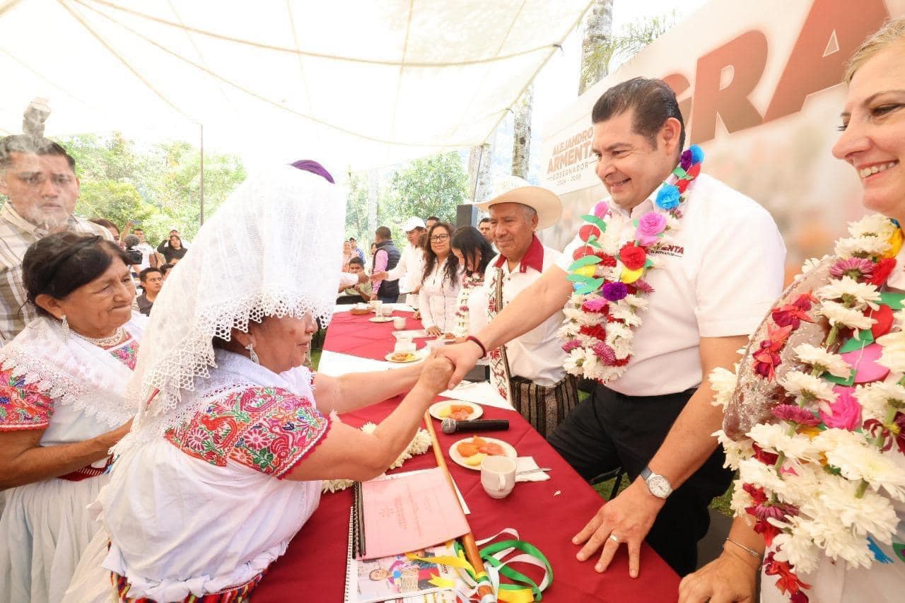 Armenta anuncia nuevos programas para apoyar a las mujeres