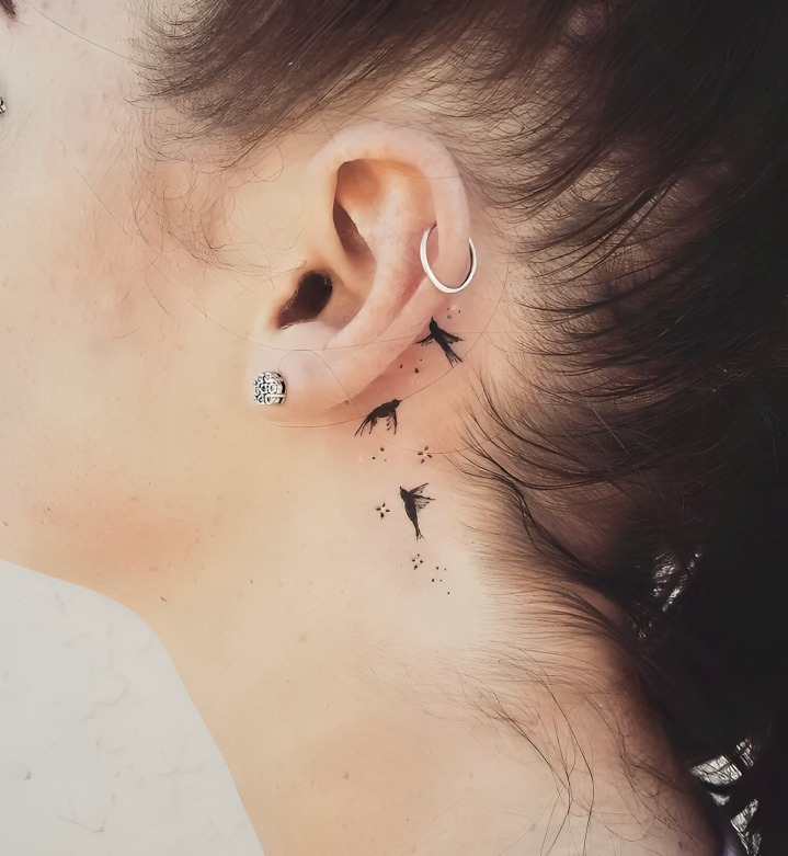 Caeza y orejas partes dolorosas para tatuajes