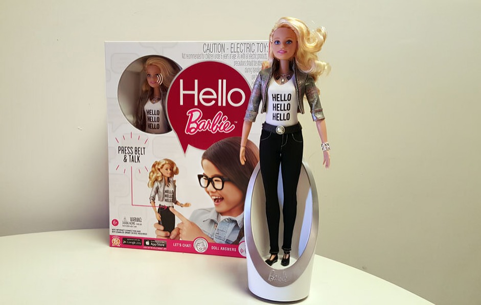 Hello Barbie criticada por falta de provacidad