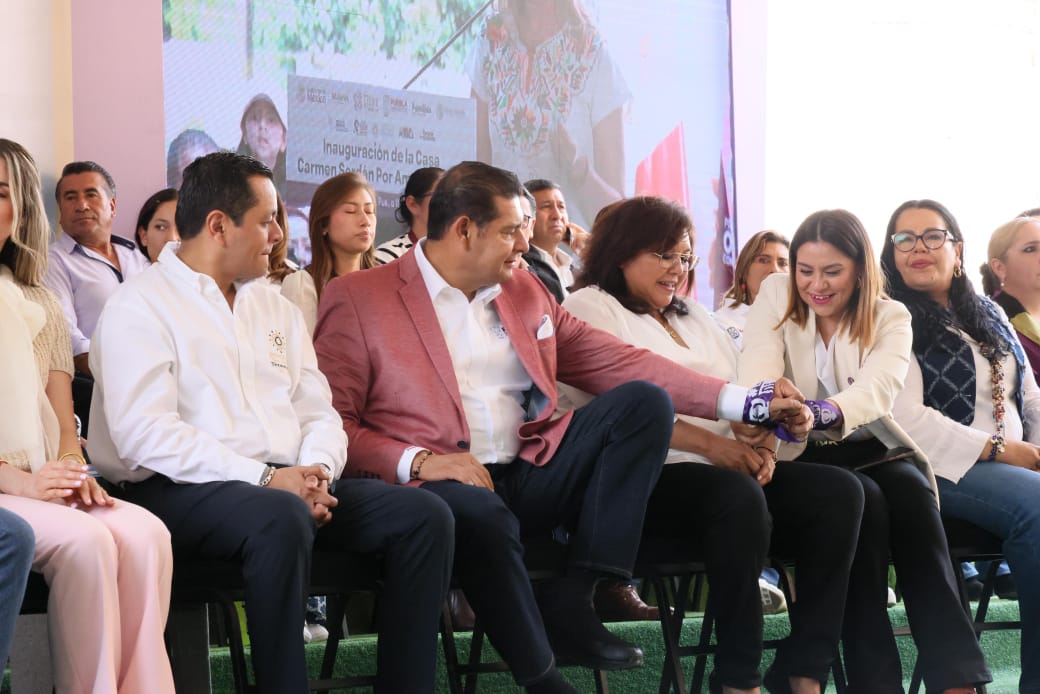 Alejandro Armenta reconoce labor de Olimpia Coral