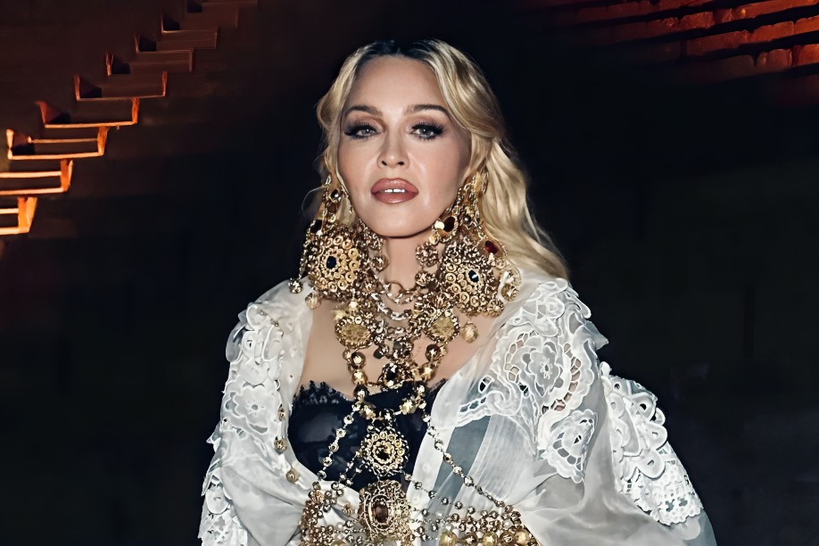 ¿qué relación familiar tiene León XIV y Madonna?