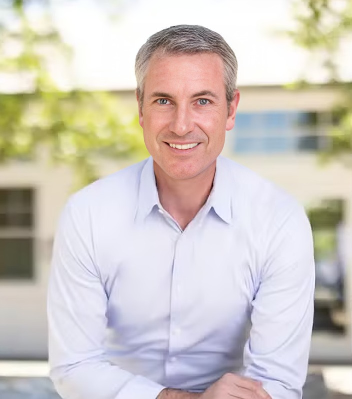 ¿Quién es Andy Byron, acusado de infiel?
