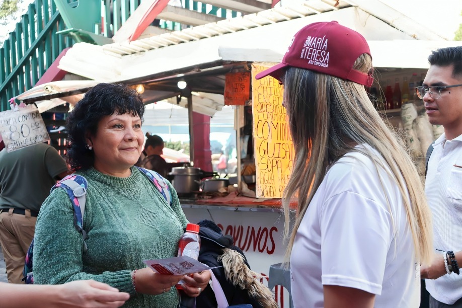 Vecinos de tacubaya reconocen gestión de María Teresa Ealy