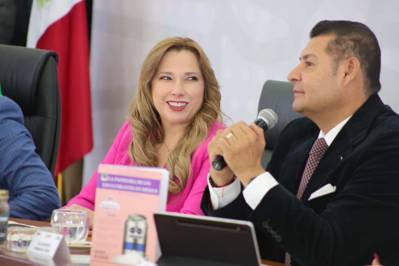 Armenta presenta Ceposami en Puebla