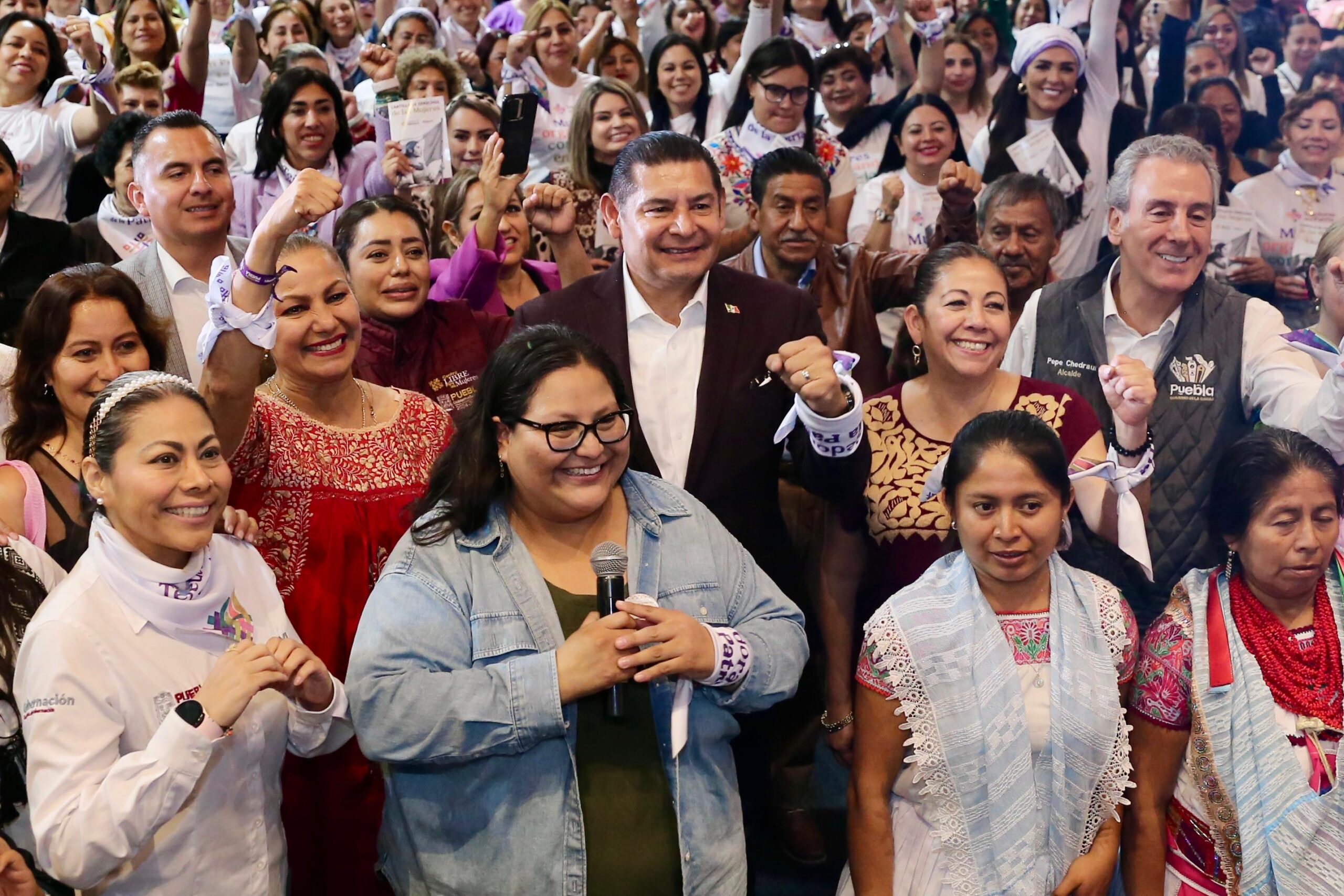 Citlalli Hernández reconoce el compromiso de Puebla con las mujeres