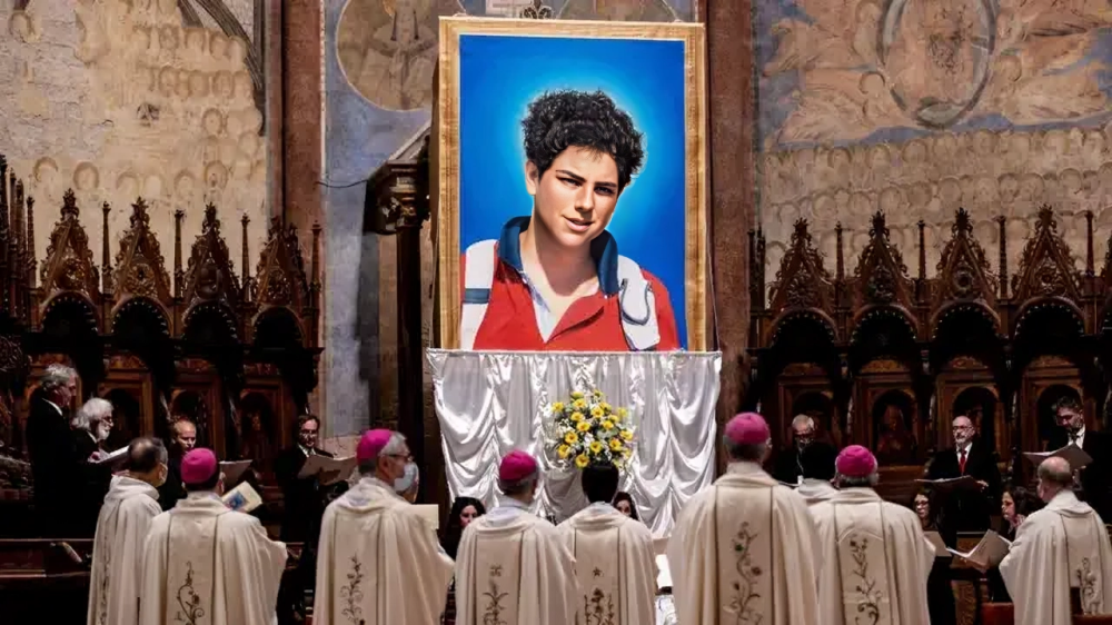 ¿Quién es Carlo Acutis, el primer santo millenial?