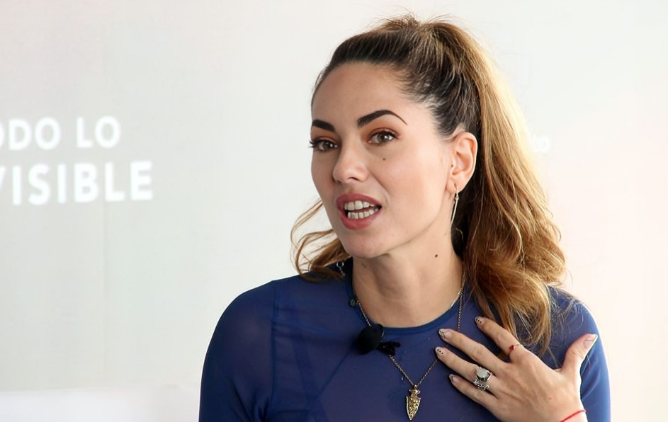 Bárbara Mori reacciona a relación de su hijo con su amiga