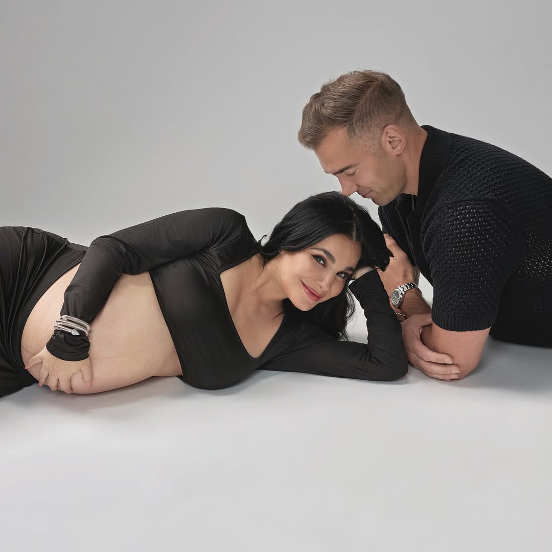 Martha Higareda anuncia el nacimiento de sus gemelas