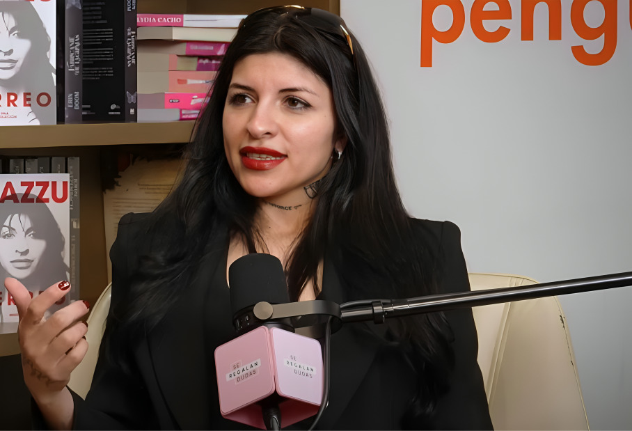 Cazzu narra experiencia paranormal que vivió en México