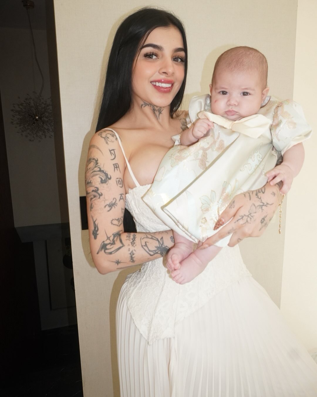 Famosas que se convirtieron en mamás durante 2025