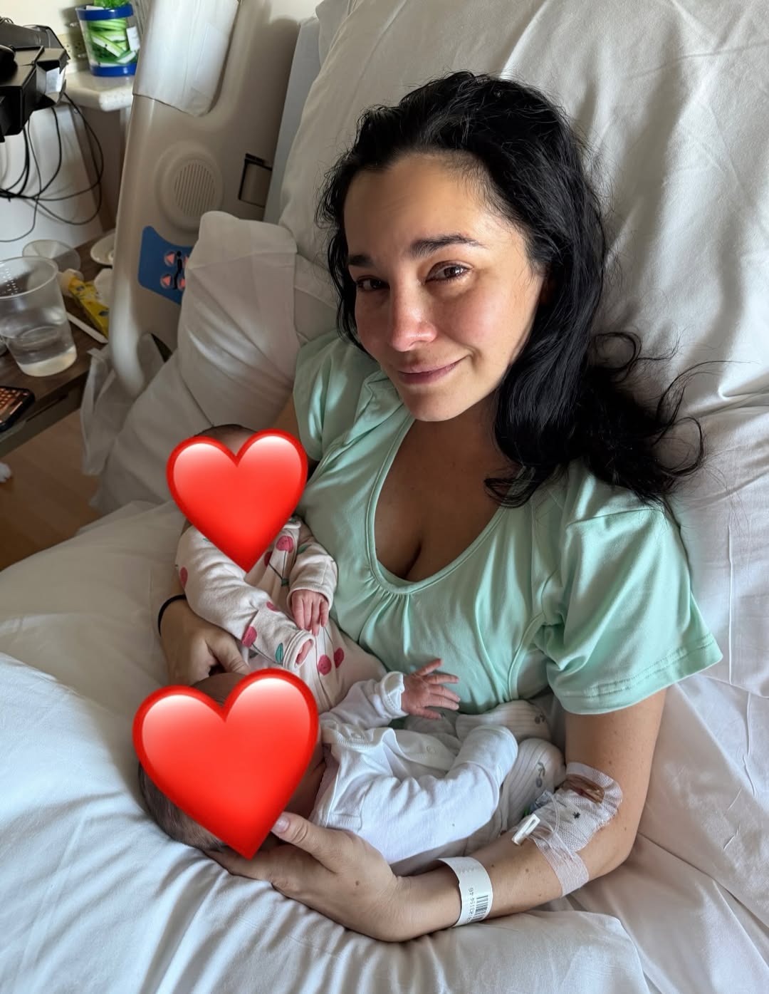 ¿Hija de Martha Higareda dejó de respirar?