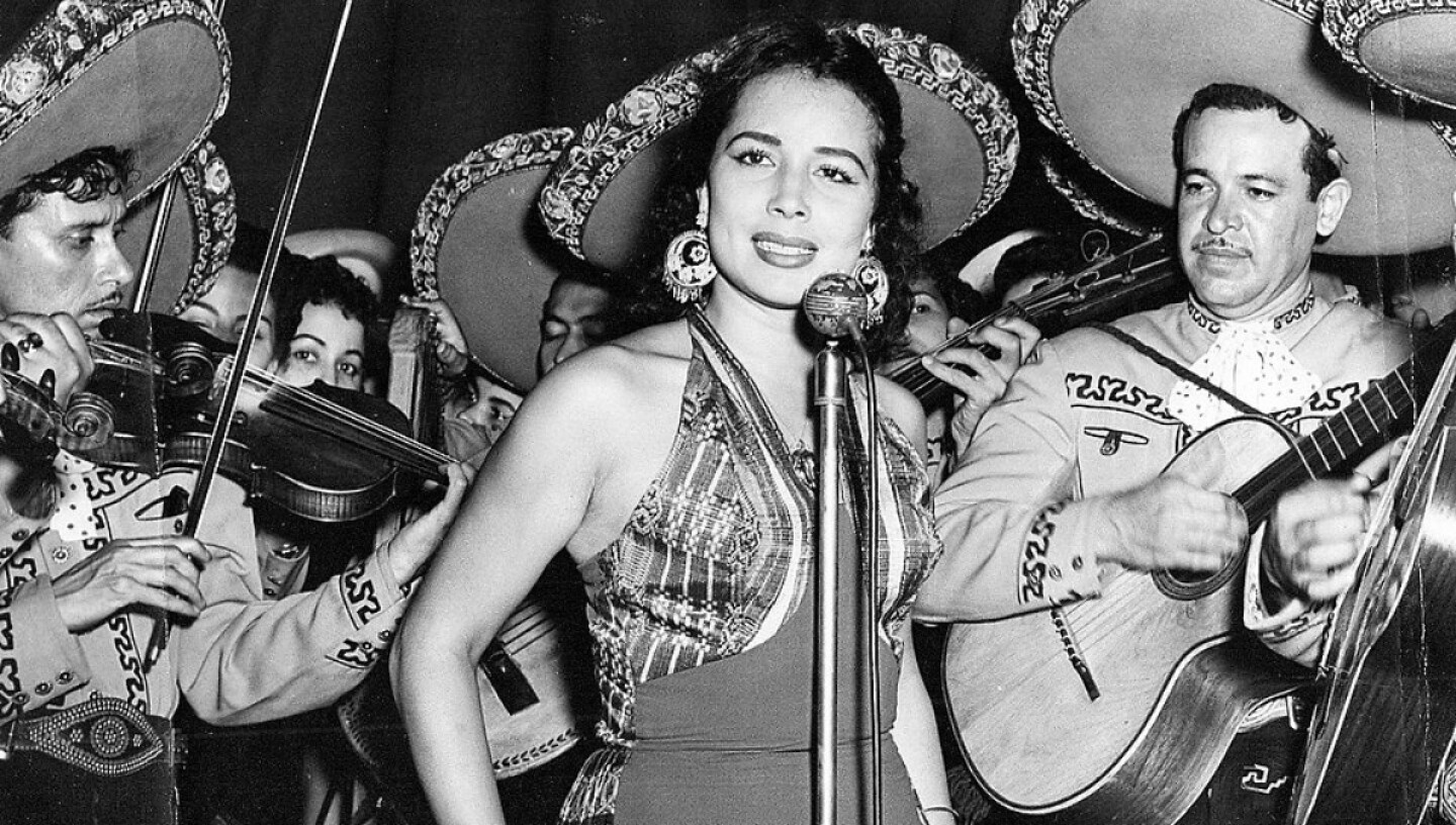 Flor Silvestre. ¿Quién era y cómo lucía de joven?