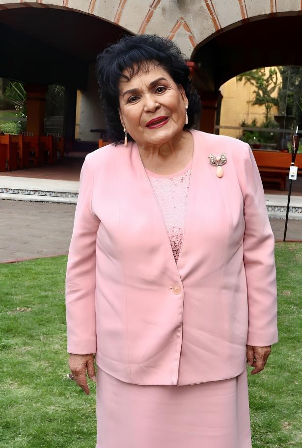 Saskia Niño de Rivera pide disculpa a familia de Carmen Salinas