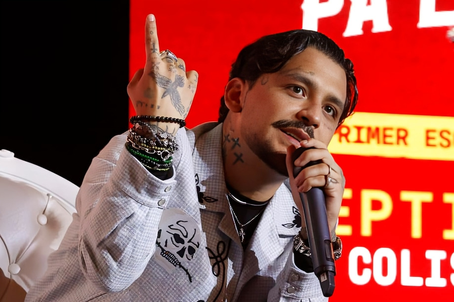 Nodal habla sobre demanda contra Cazzu para proteger a Inti