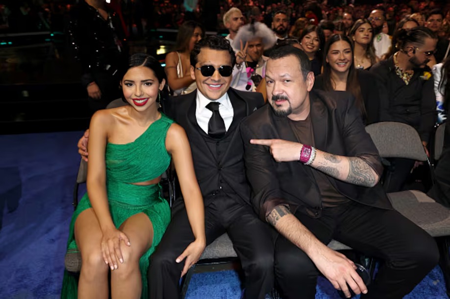 Pepe Aguilar se niega a hablar de Nodal y Ángela