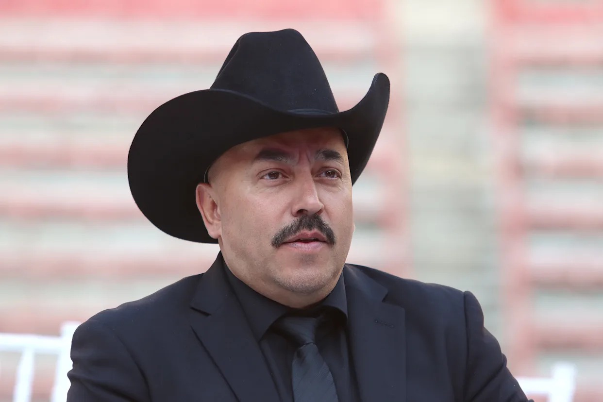 Lupillo Rivera defiende a Ángela Aguilar: arruinan su carrera