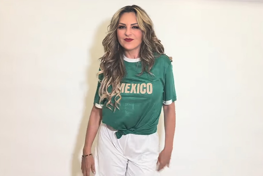 ¿Qué dice canción de Mariana Ochoa sobre el Mundial 2026?