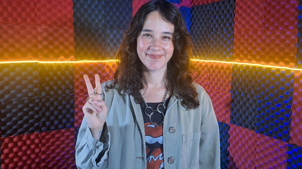 Ximena Sariñana defiende canción de Julieta Venegas